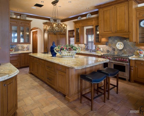 キッチンの床にレンガ色のタイル