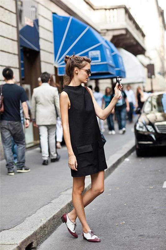 İyi giyinin yarın nasıl giyinilir modern kıyafet fikri güzel kısa siyah elbise ayakkabısı