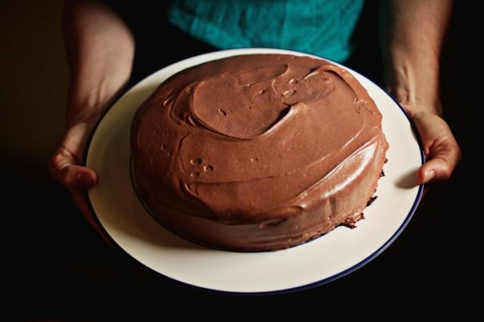 Kaip padaryti šokoladinį pyragą Šokoladinis jogurtinis pyragas