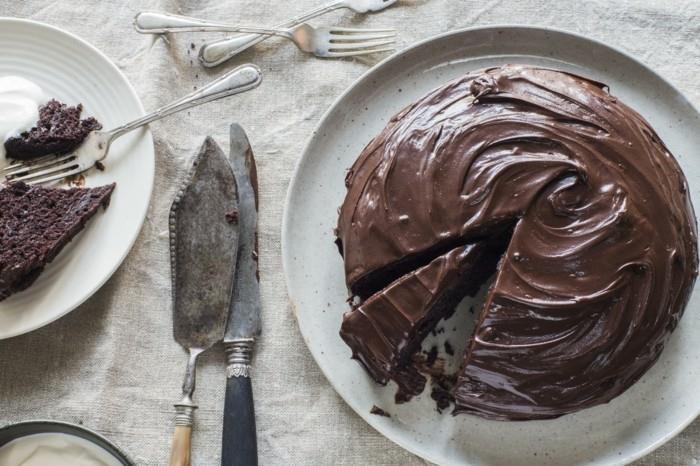 skanūs-šokoladiniai pyragaičiai-šokoladas-desertas-minkštas-šokoladinis tortas-imk-gabalas