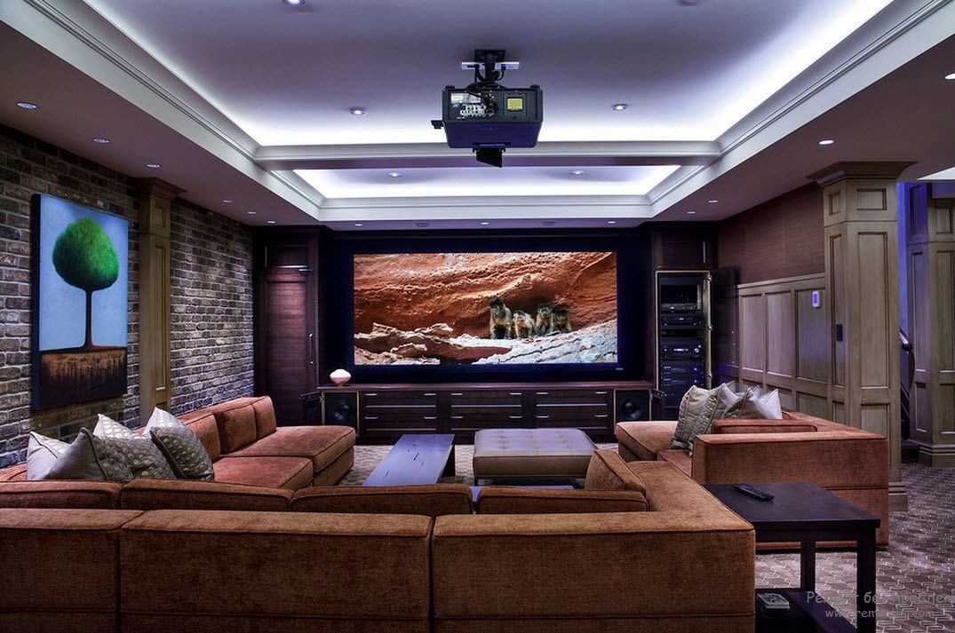 Mobili all'interno di un home theater