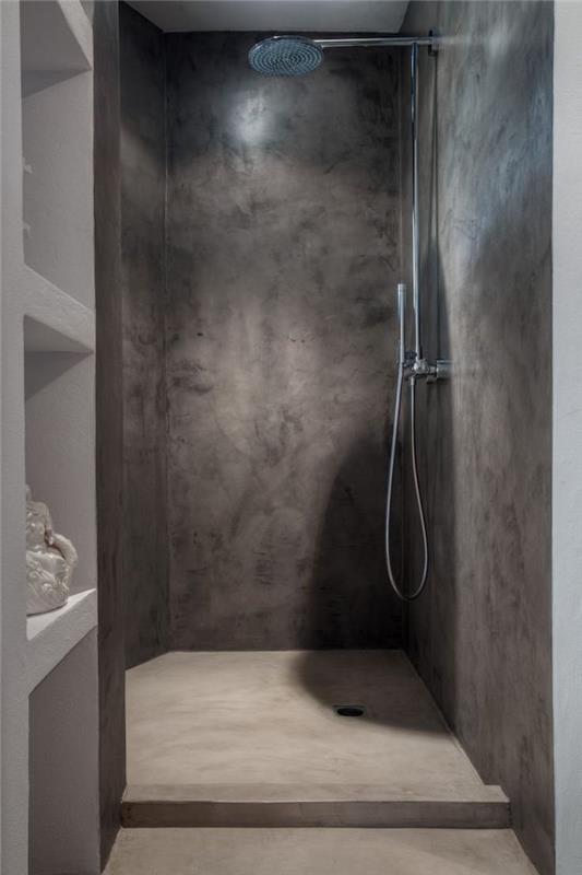 banyo deco modeli yerde mumlu beton ve İtalyan duş duvarı