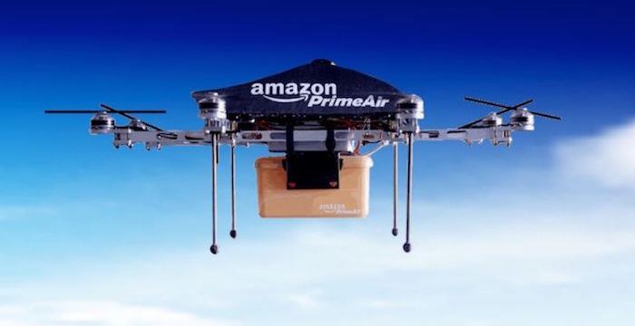 Fotografija brezpilotnih letal Prime Air Amazon in njen novi program ničelne pošiljke, ki bo leta 2030 prepolovil emisije ogljika iz pošiljk