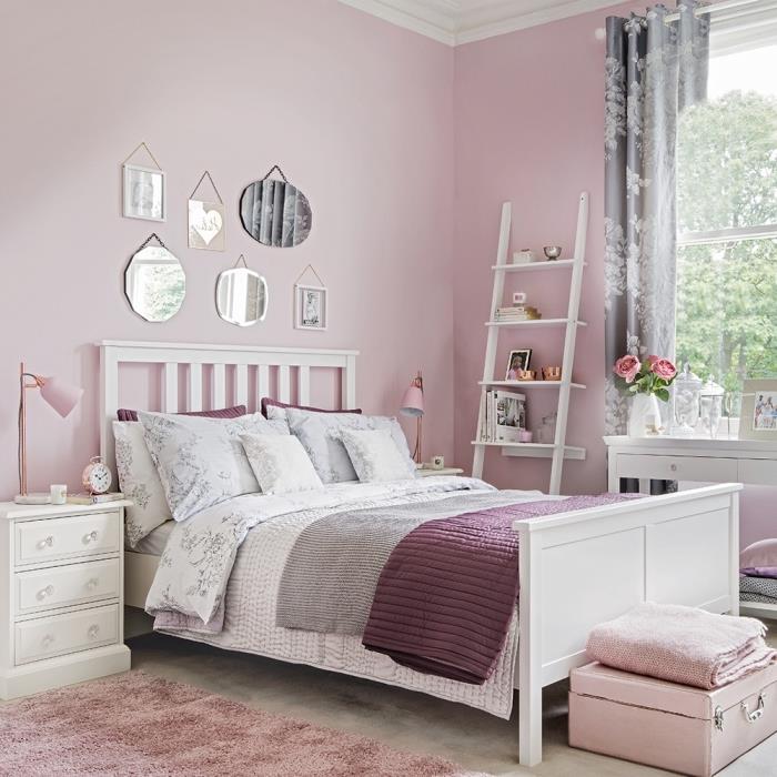 pembe genç kız yatak odası tasarımı, bir kızın yatak odasında pembe ne renk, pembe duvarlı gri ve beyaz yatak odası
