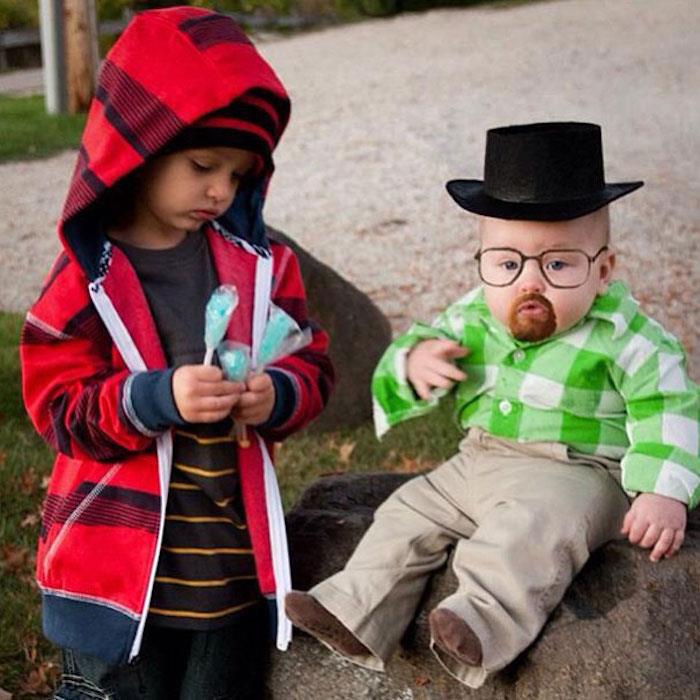 Du kūdikiai, persirengę „Braking Bad“ personažais, grupinis kostiumas, kaip rengtis, bendras kostiumas