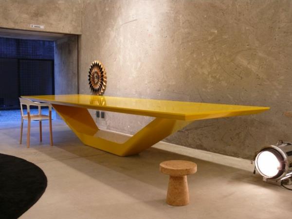 Šiuolaikinio geltonojo stalo ir kėdės komplektas