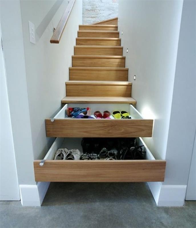 moderno-stopnišče-leseno-stopnišče-s-shrambo-pod-stopnicami