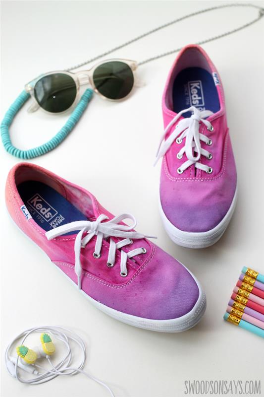 Bela košara in pobarvana z roza in vijolično barvo v senci, prilagodite svoje čevlje, prvotna ideja za prilagoditev vaših čevljev