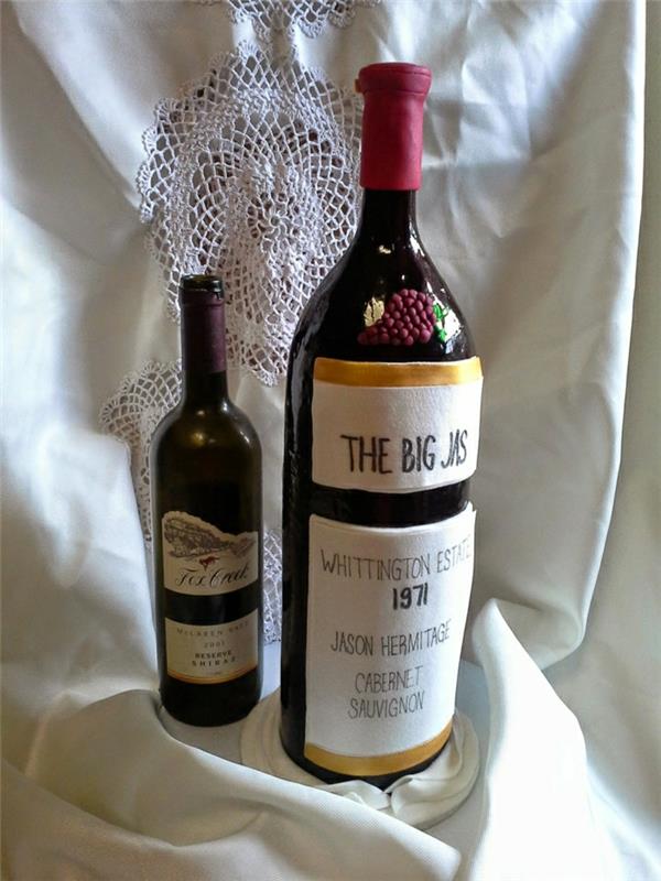 original-wine-bottle-label-idea-to-a-pretty-gift-with-wine-plastenka