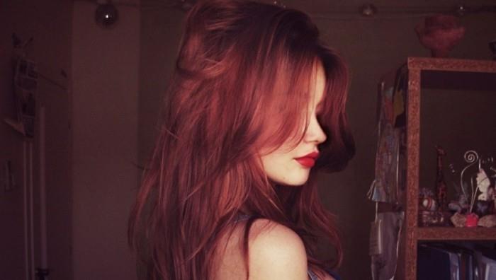 odlična-barva las-rdeče-vijolično-lepa