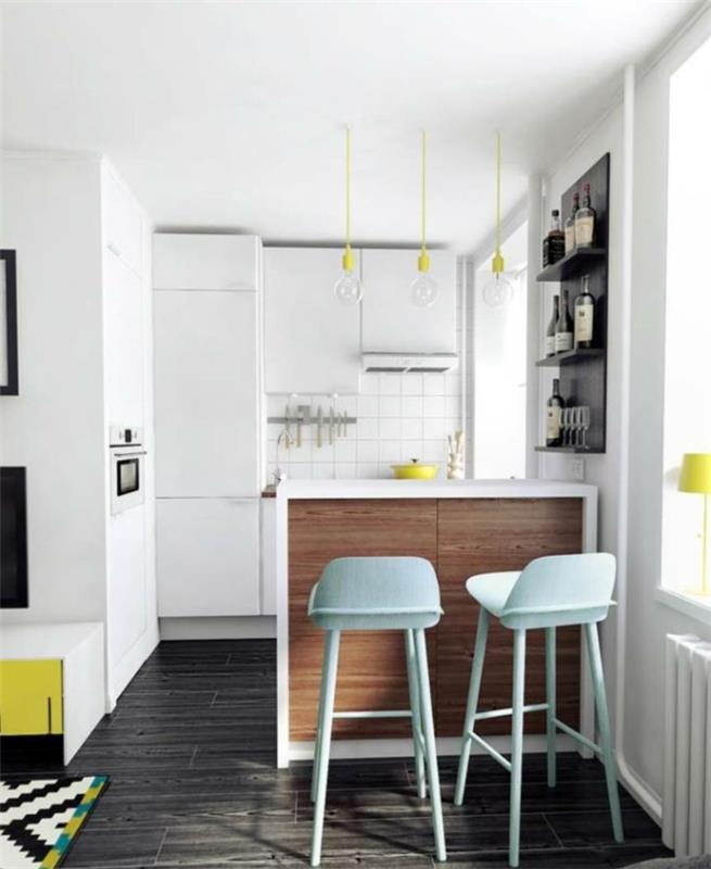Aukštų kėdžių studijos išdėstymas, buto deko, graži geltonos ir mėlynos spalvos dekoravimo idėja