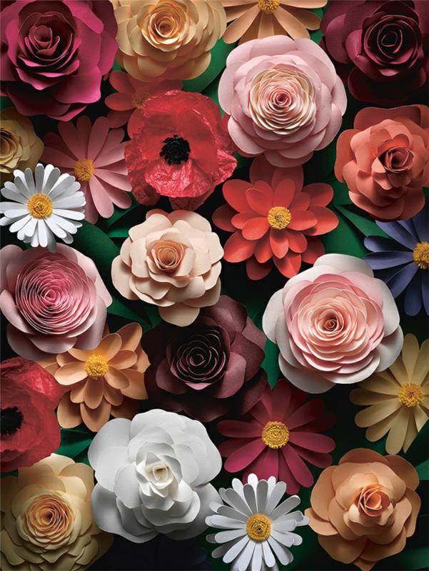 çeşitli kağıt çiçeklerden çiçek aranjmanı, güller, papatyalar, haşhaş, renkli kendin yap çiçekler