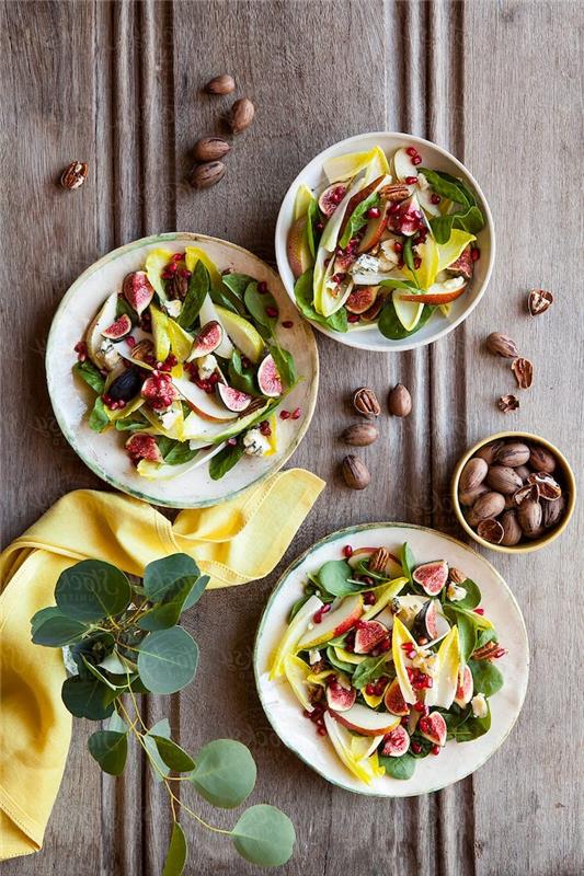 örnek ıspanaklı armut salatası hindiba ve taze incir örneği örnek tarif rokfor peynirli soğuk karışık salata