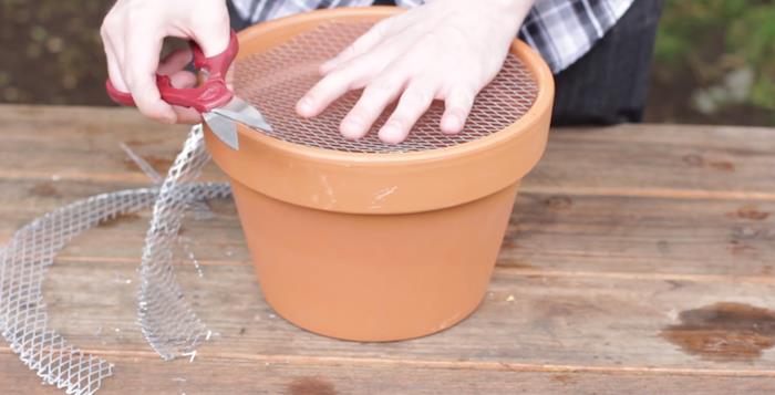 make-a-barbecue-flower-pot-tutorial-2