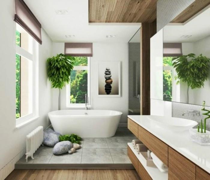 baltos medienos plytelės-vonios kambarys-balta-vonia-žalia-augalai-interjeras