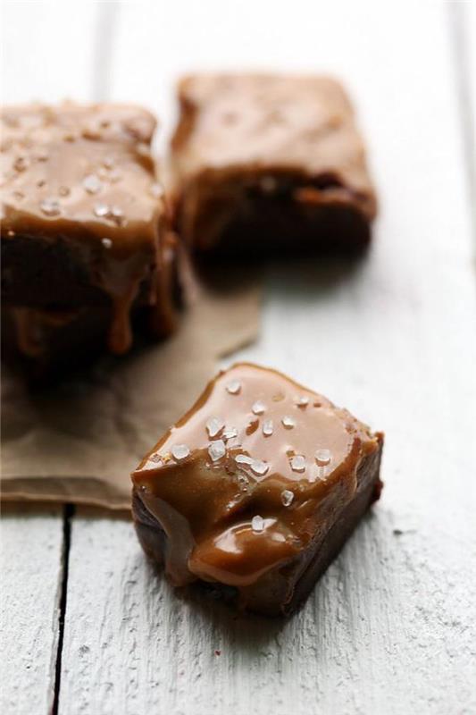 make-soft-caramel-make-caramel-saldainiai