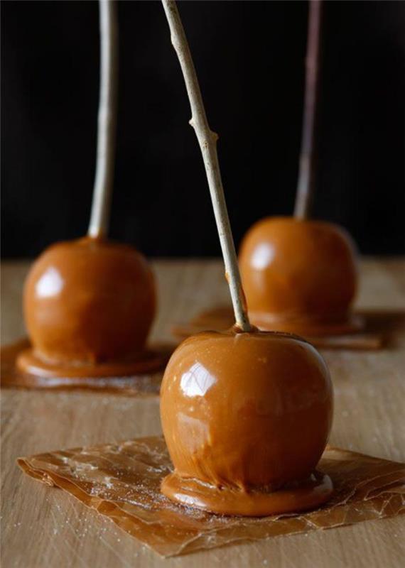make-soft-caramel-obuoliai-padengti-karamelėje