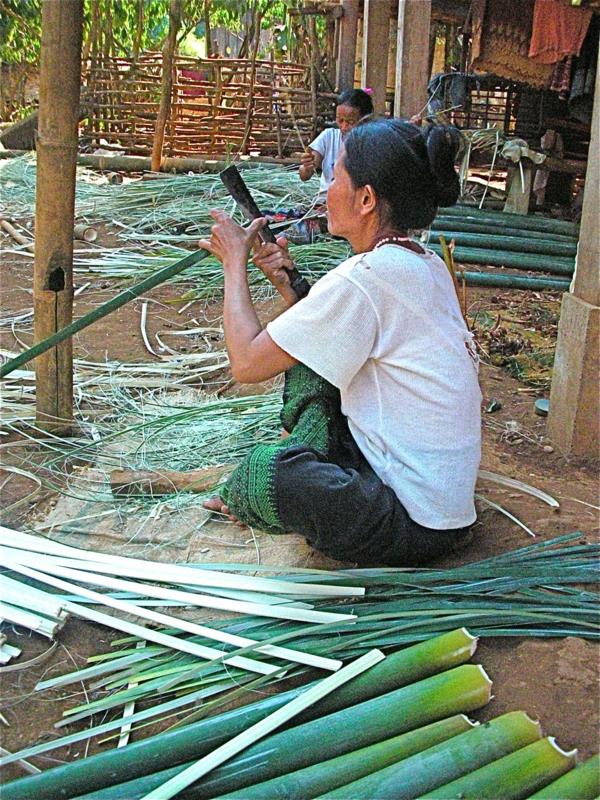 padaryti-bambuko tvora-plonomis juostelėmis