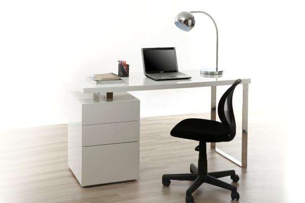 juoda-ergonomiška-biuro kėdė