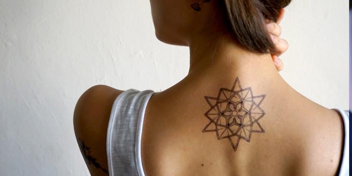 padirbta tatuiruotė rožių langas laikina origami mandala