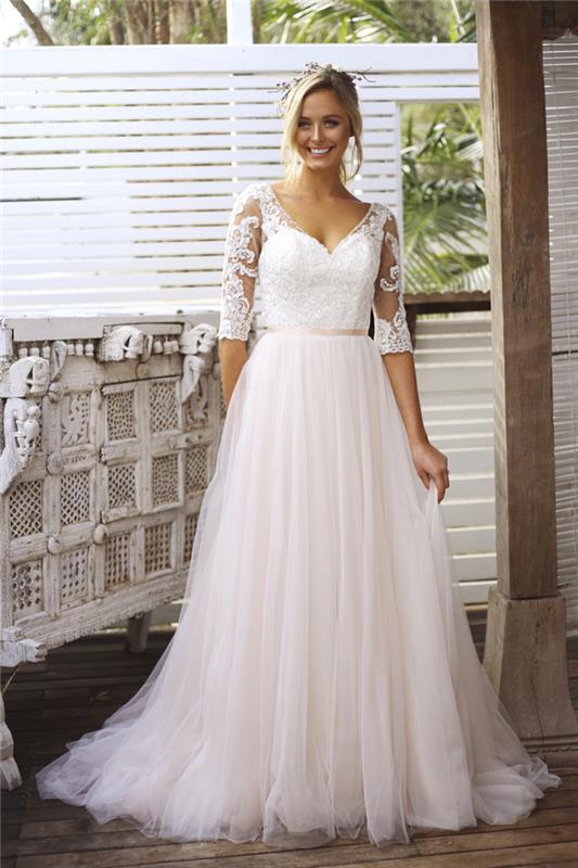 Poročna obleka princese bohemian chic, poročna obleka v spletni trgovini, bledo rožnato krilo in top iz bele čipke