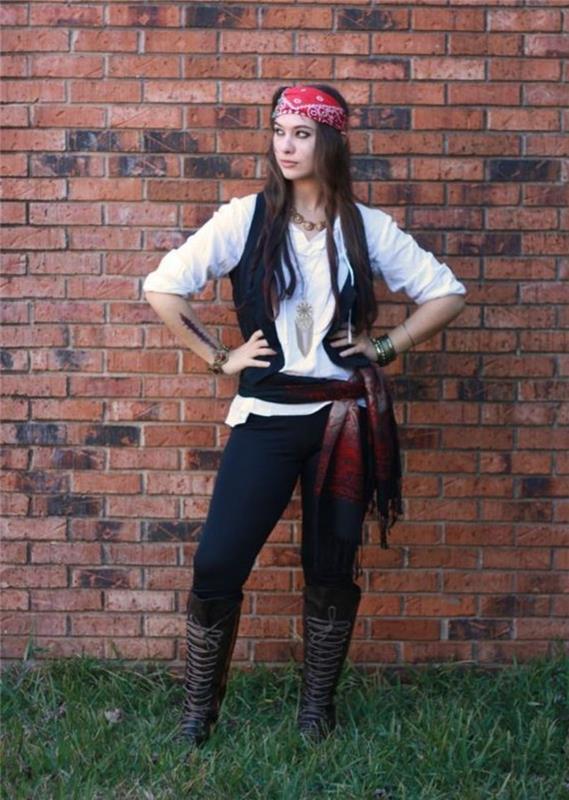 piratė-moteris-kita-idėja-Helovino kostiumas, kuriam nereikia didelių pastangų