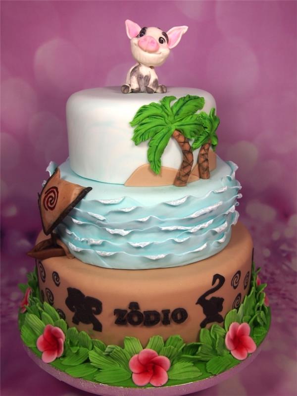 staigmenos idėja vaiko gimtadieniui, „Disney“ gerbėjas, su vaianos figūrėlės puošmena, naminis pyragas su spalvotu fondantu maistiniuose dažuose