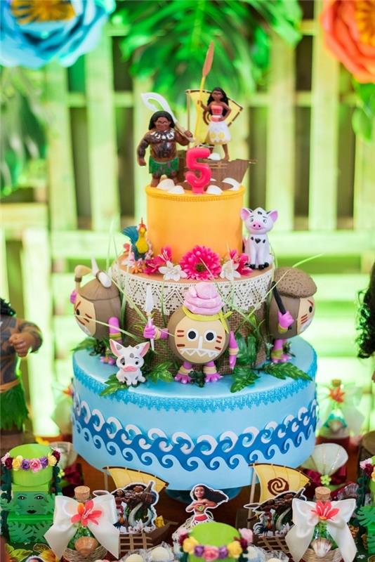 trijų pakopų vaianos gimtadienio torto šablonas su animacinių filmų personažų figūrėlių dekoravimu ir spalvinga fondantu