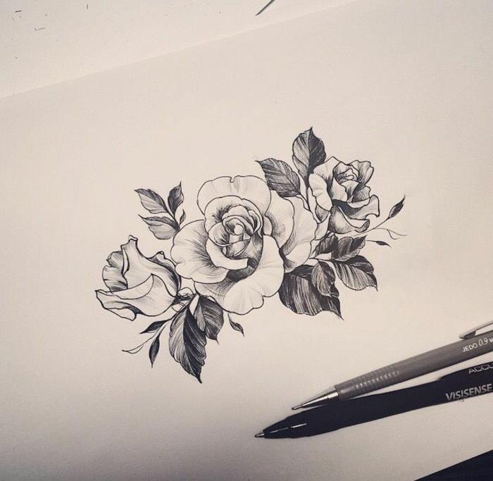 fiori-tattoo-tre-splendide-rose-bianco-nero-foglie-disegnate-foglio-bianco
