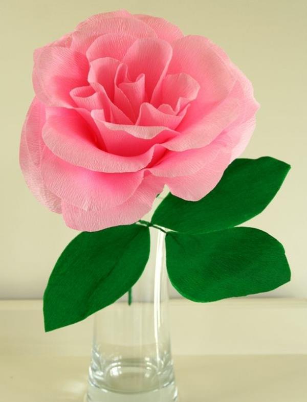 precej-roza-krepon-papir-cvet