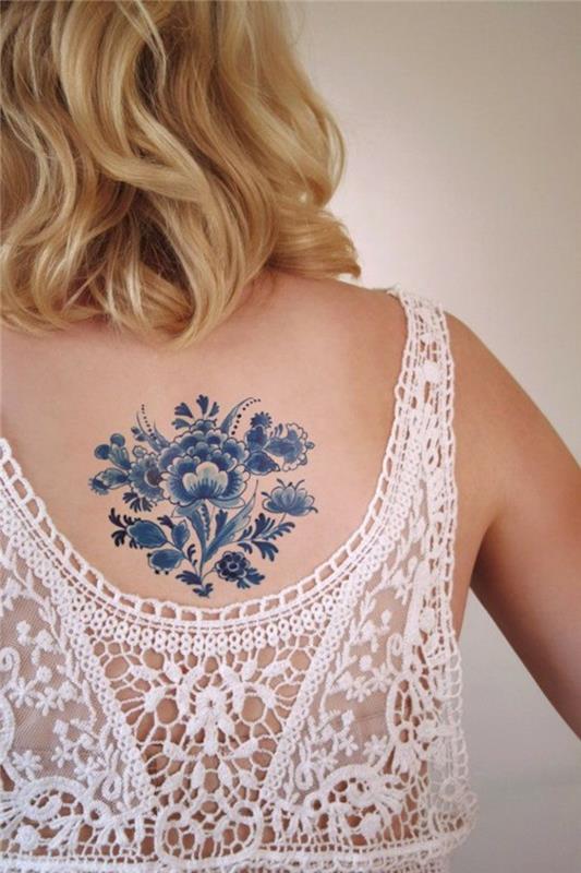gėlių tatuiruotė, gėlių nugaros tatuiruotės dizainas, balta nėrinių suknelė