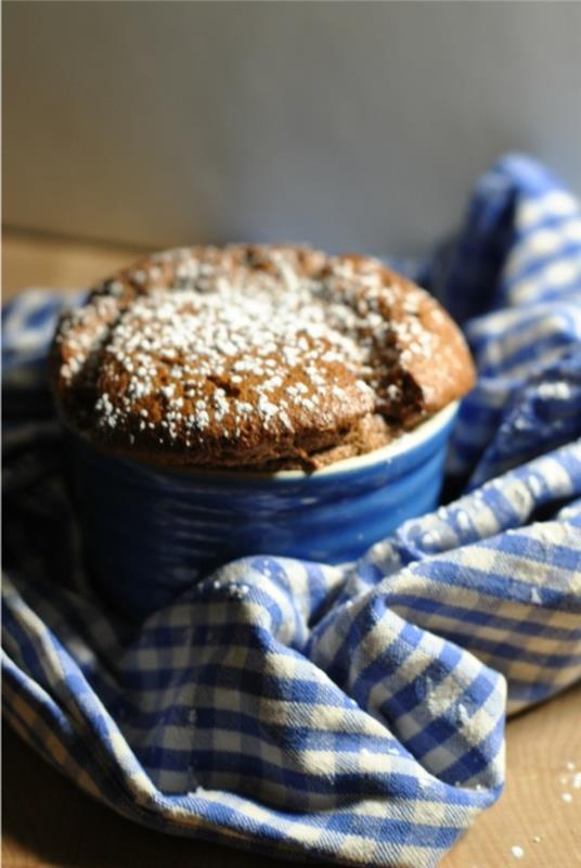 šokoladinis-fondantas-nestlé-tekantis-šokoladas-skanus
