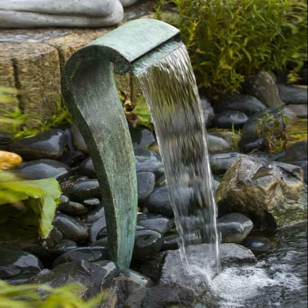 bronzinis-krioklys-dizainas-sodas-fontanas