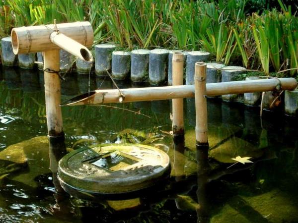 japoniško dizaino sodo fontano-bambuko idėja