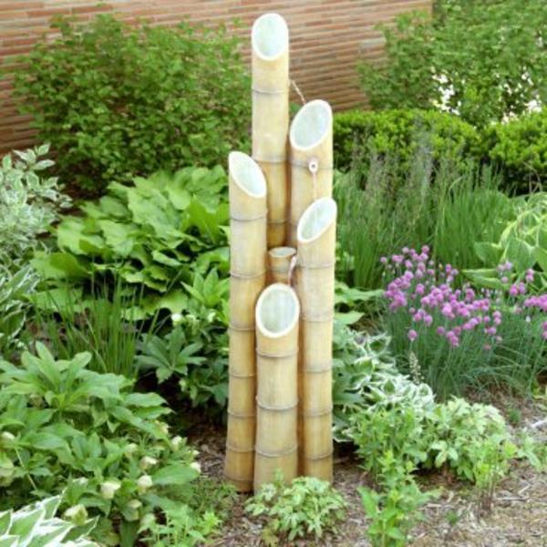 Japoniško stiliaus bambuko dizaino sodo fontanas