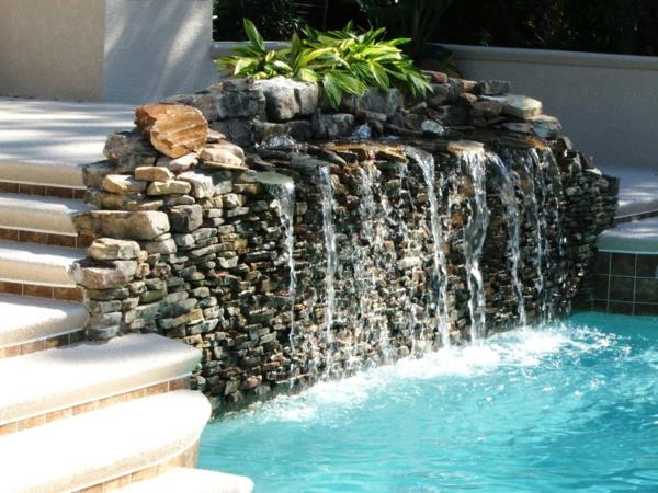 stena-vodnjak-elegantno-dekorativno-naravno-oblikovanje