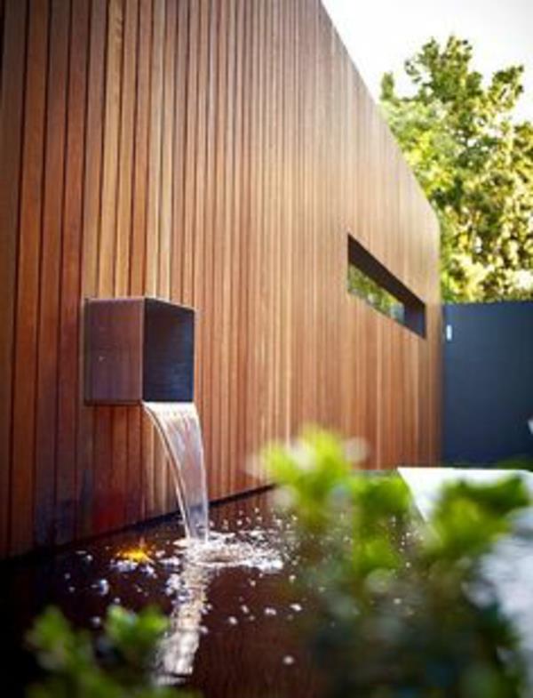 stena-vodnjak-lepa-zasnova-z-leseno steno