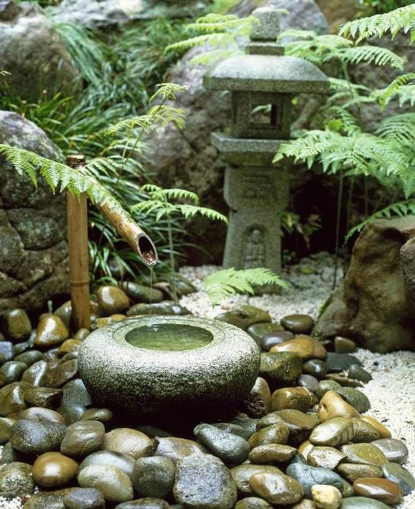 fontana-za-bazen-bambus-vodnjak-in-a-majhen bazen