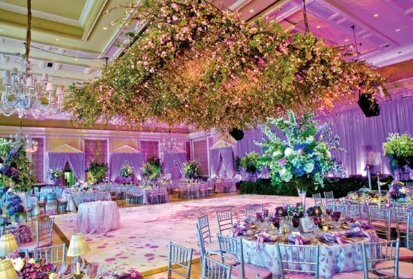 gozdna-cvetlična-poročna-dekoracija