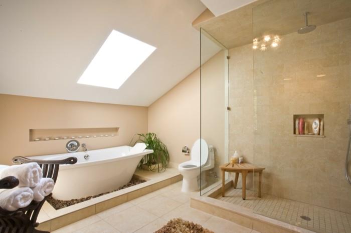 siaubinga vonios kambario idėja-smėlio spalvos egzotiškas dekoras, skatinantis svajoti vonią ir pozuoti dušo kabinoje