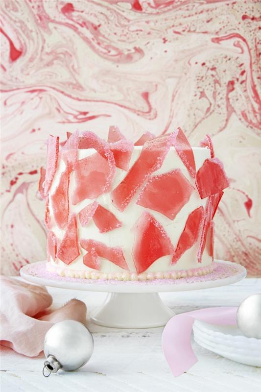 Şeker orijinal doğum günü pastasında pembe camı taklit eden deco, kadın doğum günü pastası için ne dekorasyon