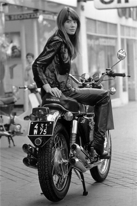 franc oise hardy parisli kıyafet parisli soyunma odası şık bir kadın olmak yaşlanmayan güzellik motosiklet deri ceket