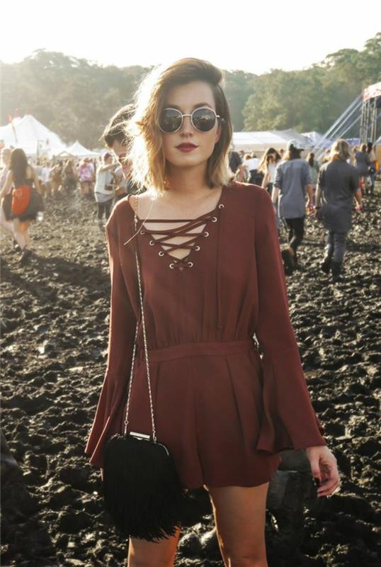 „Grunge“ merginos drabužiai „Grunge“ dienos apranga rengiasi gražiai, kaip rengtis muzikos festivaliui