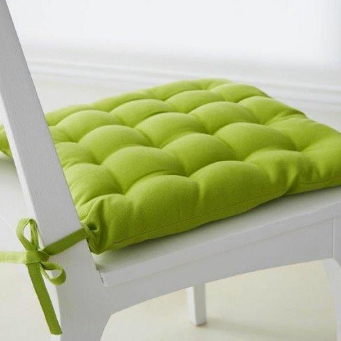 yeşil renkli-çıkarılabilir-sandalye altlığı-mutfaktaki-sandalye nasıl dekore edilir