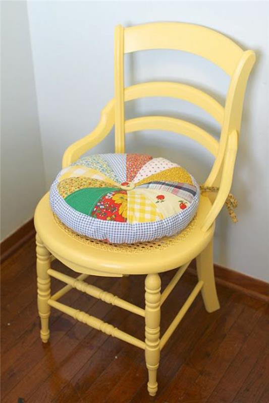 yuvarlak-sandalye-kek-sarı-ahşap-sandalye-mutfak-sandalye