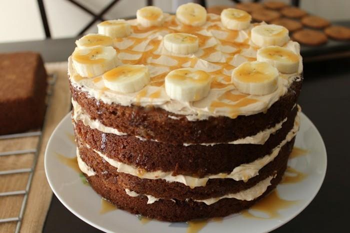 banana-torta-čokolada-čips-torta-recept-z-banano