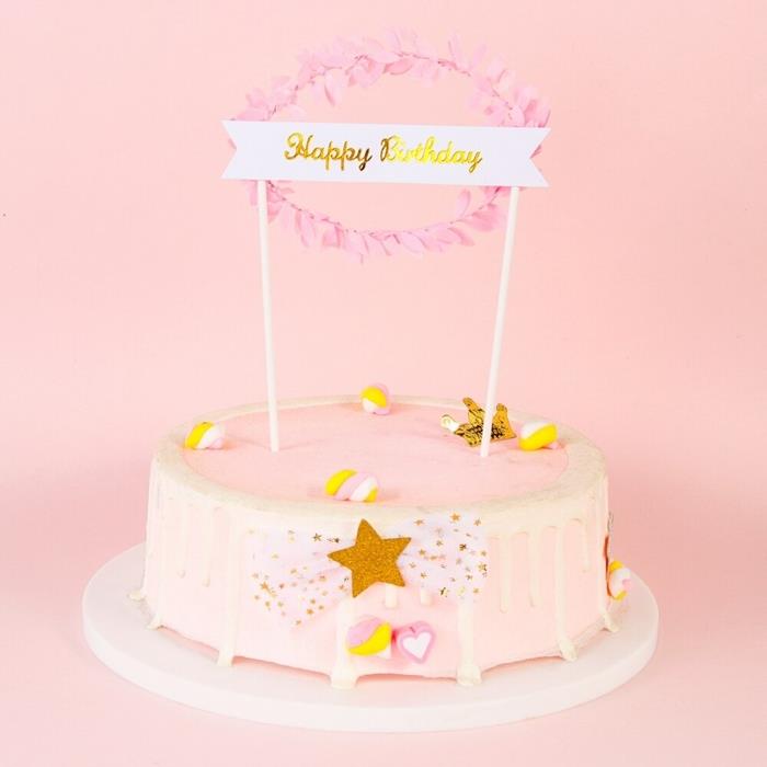 Mutlu doğum günü pastası hatmi ve işaret ile basit dekorasyon, bir pasta için 40 yıl pastası harika bir fikir