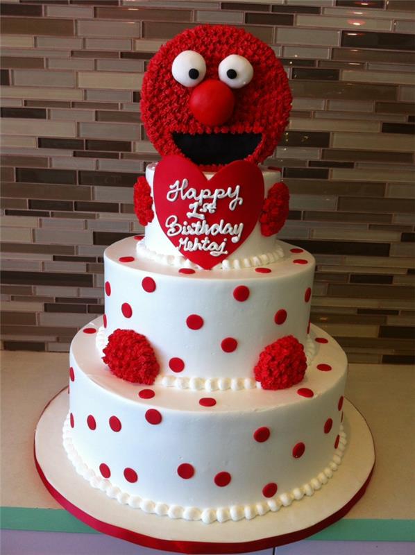 asmeninis gimtadienio tortas, baltas pyragas su raudonais taškeliais, kūrybos tortas