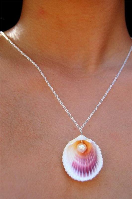 Creare una collana fai da te con una conchiglia ve piccola perla all'interno