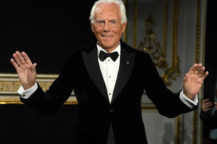 Giorgio Armani je bil eden prvih italijanskih zvezdnikov, ki se je boril proti covidu 19